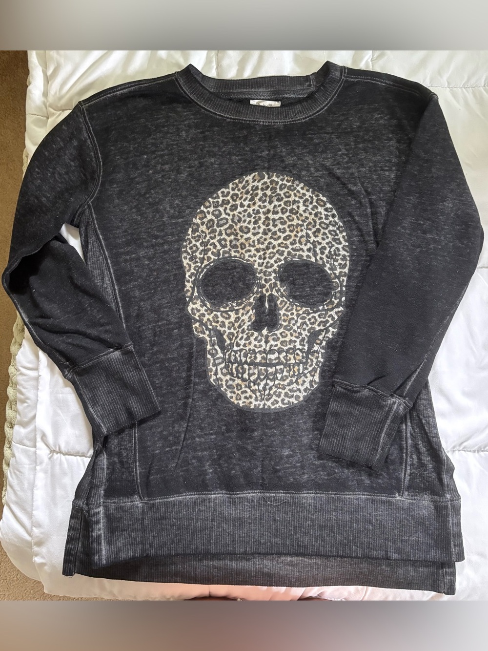 Maurice’s Womens Black Leopard Skull Pullover Sweater, Size S